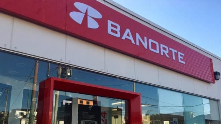 Este hecho se da días después de que una falla de PROSA impidiera a clientes de diversos bancos hacer pagos con tarjetas de crédito y débito en el territorio nacional. (ARCHIVO)