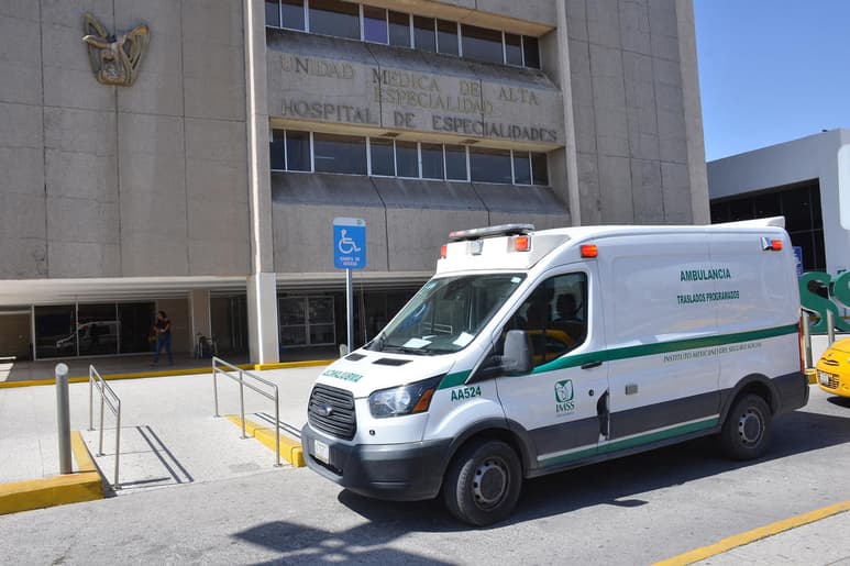 Derek espera la indicación para ser recibido en la Unidad Médica de Alta Especialidad Número 71 del IMSS y así poder continuar con su tratamiento médico.
