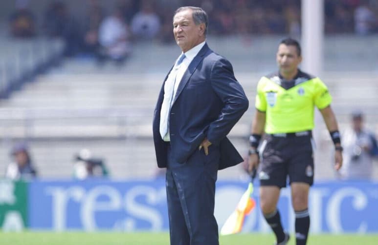 Enrique Meza sin presión ante posibilidad de salir de Veracruz