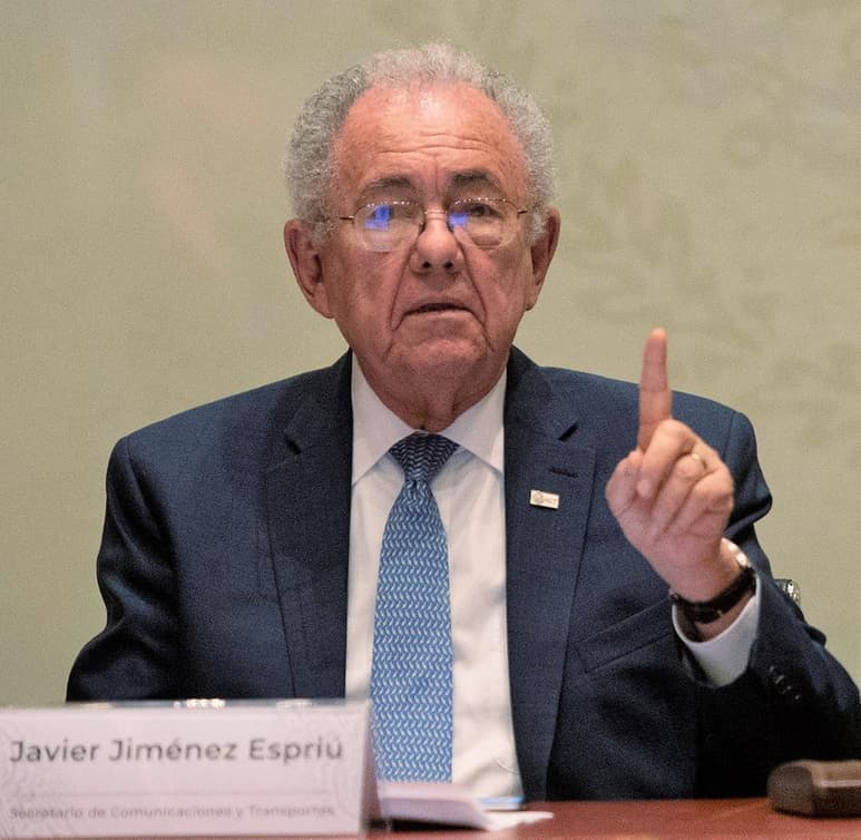 'Se está esperando la solución judicial de los amparos', expuso el titular de la Secretaría de Comunicaciones y Transportes