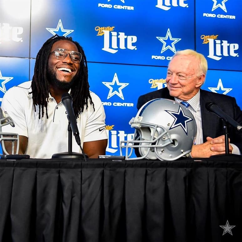 El linebacker Jaylon Smith jugó todos los partidos la campaña pasada y logró 121 tackleadas. (ESPECIAL)