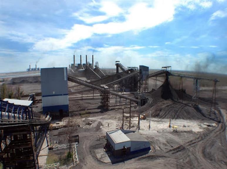 Buscan empresarios conocer las estrategias de ahorro implementados por la siderúrgica y cómo afectarán a los sectores industrial y comercial de Monclova.
