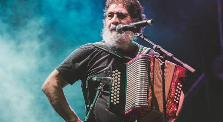 El público tendrá la oportunidad de despedirse de Celso Piña, pues se le rendirá un último adiós este fin de semana en Monterrey. (ESPECIAL)