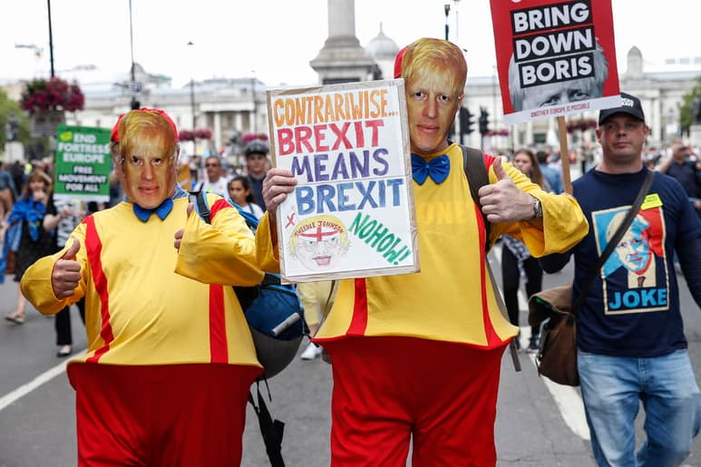 'Nuestros países firmaron un 'instrumento comercial bilateral' que resguardará la relación comercial entre ambos tras la puesta en marcha del 'brexit'', advirtió el presidente de la CNC. (ARCHIVO)