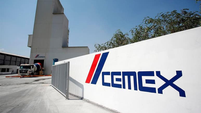 Óscar Vargas, defensor del exempleado de Cemex acusado por ese presunto fraude, afirmó que en el caso hay una serie de decisiones judiciales que se traduce en una persecución contra la familia de su defendido. (ESPECIAL)