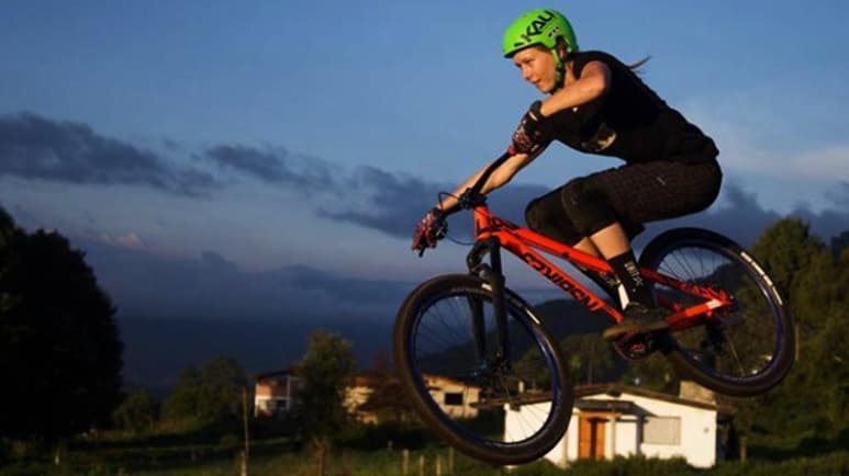 Jonna estará participando en el Enduro World Series, que se efectuará el próximo mes en Italia. (CORTESÍA)