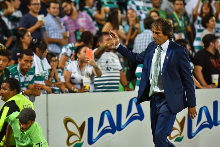 Guillermo Almada lamentó que los Guerreros no aprovecharon las ocasiones de gol que generaron.