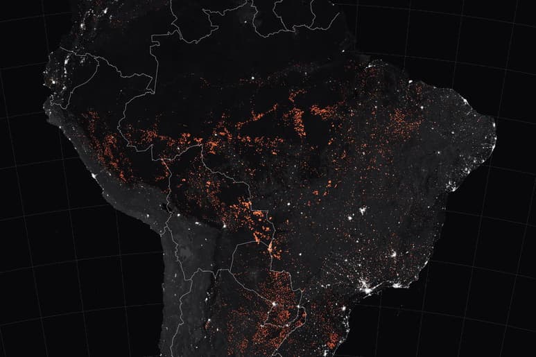 Fotografía de la NASA donde se muestra la zona afectada de la región amazónica por el fuego.
