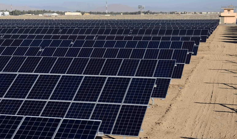 El CCE expuso que ésta es la primera de una serie de mesas que buscan fortalecer la alianza entre el gobierno y el sector privado en la misión de robustecer al sector energético. (ESPECIAL)