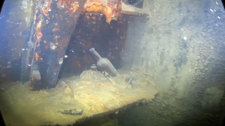 Los arqueólogos creen que la condición del HMS Terror, los cajones cerrados y la frialdad de las aguas permiten aventurar que el barco contiene diarios y mapas que podrán aportar valiosa información sobre lo sucedido con la expedición de Franklin. (ARCHIVO)