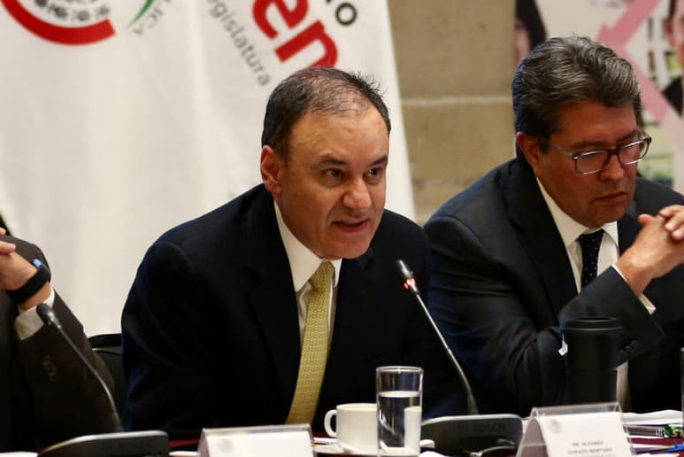 Durazo adelantó que no habrá indemnizaciones para los integrantes de la Policía Federal que no se quieran transferir a la Guardia Nacional, pues hay otras 11 instancias en las que pueden continuar con su carrera, con sus mismas condiciones laborales. (NOTIMEX)