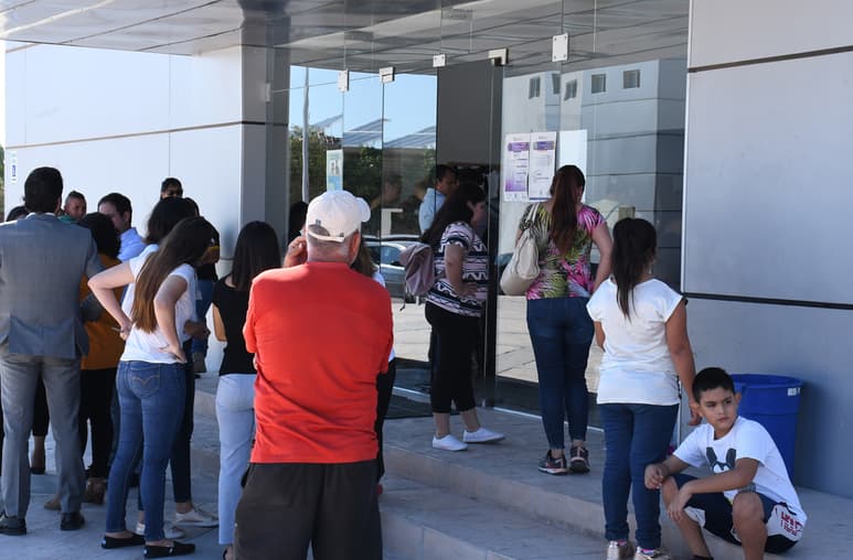 Al terminar la audiencia los familiares indirectos de Serymar se dijeron satisfechos con la ratificación de la sentencia del homicida. (FERNANDO COMPEÁN)