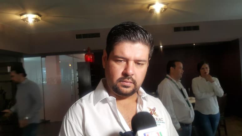 El consejero de Canirac, Fernando Orozco Izaguirre, expresa que después de las 2 de la mañana  es cuando empiezan a pasar 'ciertas cosas', sobre todo accidentes.