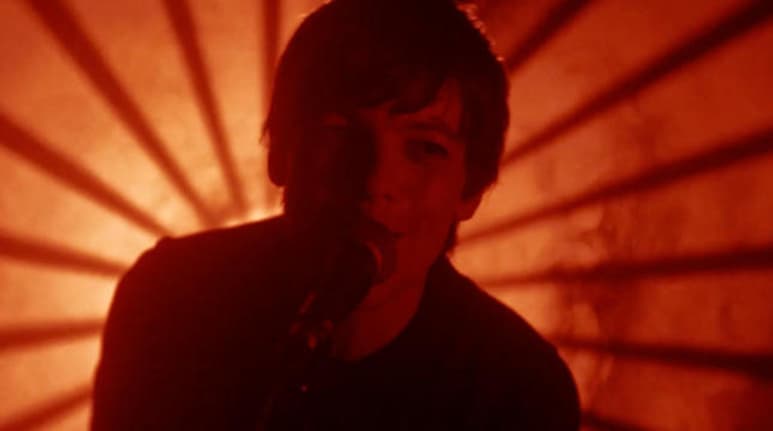Louis Tomlinson recién acaba de estrenar su nuevo video musical Kill My Mind. (ESPECIAL)