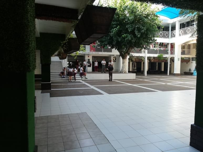 Presidente de la asociación de escuelas particulares criticó la carga fiscal que enfrentan los colegios. (CUAUHTÉMOC TORRES)