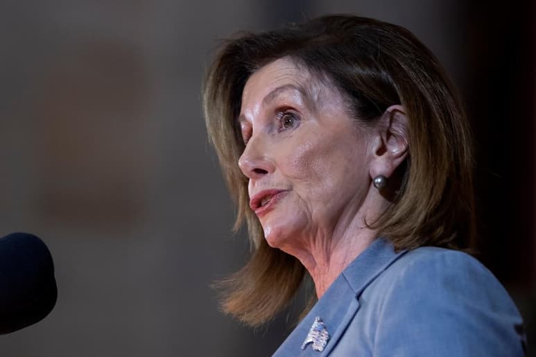 Pelosi, demócrata por California, autorizaría a Medicare para que negocie precios para hasta 250 de los medicamentos más caros, incluida la insulina. (EFE)
