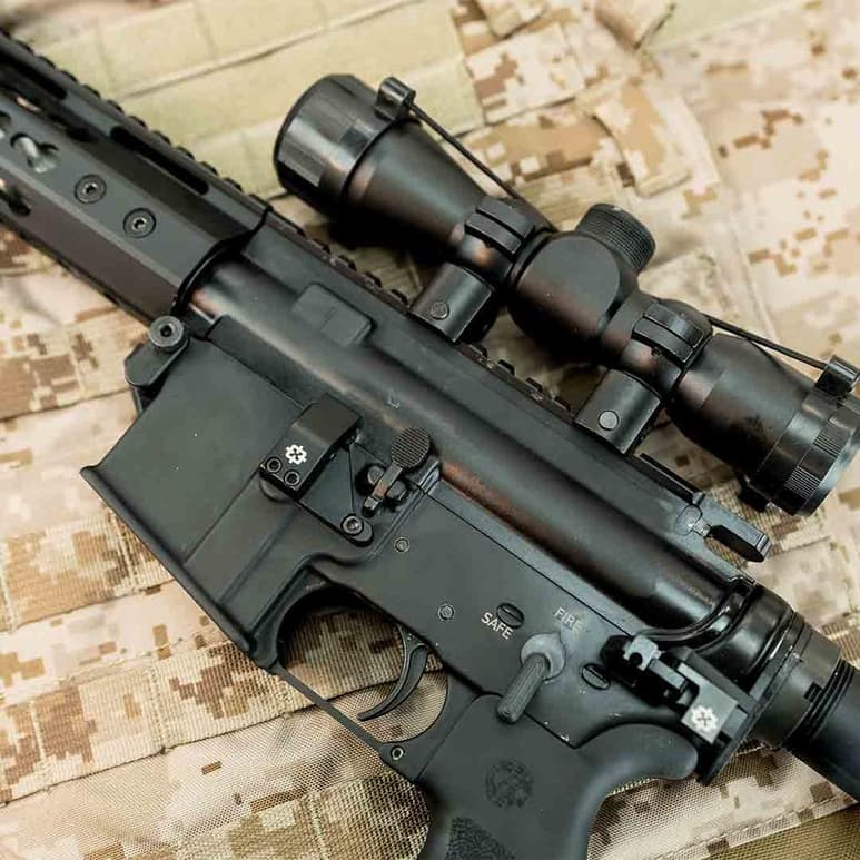 Las ventas de armas habitualmente suben cuando los compradores creen que su acceso a ellas está amenazado. (ESPECIAL)