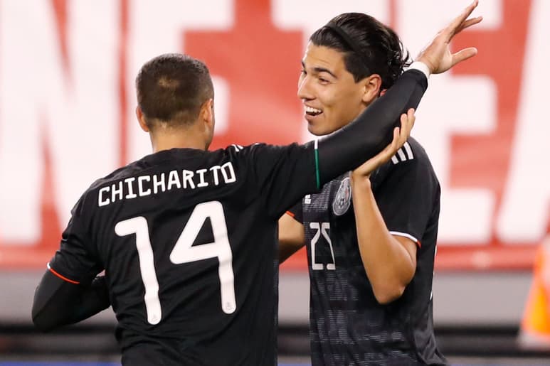 La escuadra azteca se mantiene ubicada como el mejor selectivo de la Concacaf por encima de su archirrival deportivo, Estados Unidos. (AP)