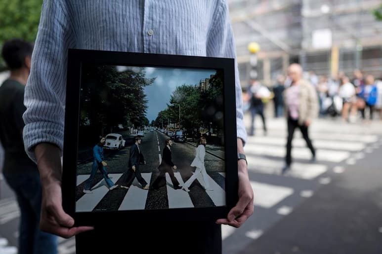 Abbey Road se publicó el 26 de septiembre de 1969, nadie dijo que aquel iba a ser el último disco de los Beatles, pero ellos lo grabaron como si nunca más fueran a trabajar juntos. (ARCHIVO)