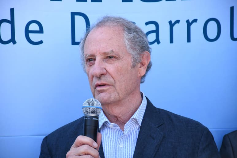 Nájera Solórzano dijo que este año, entre Nacional Financiera y Bancomext se habrán ejercido alrededor de 700 mil millones de pesos. (FERNANDO COMPEÁN)