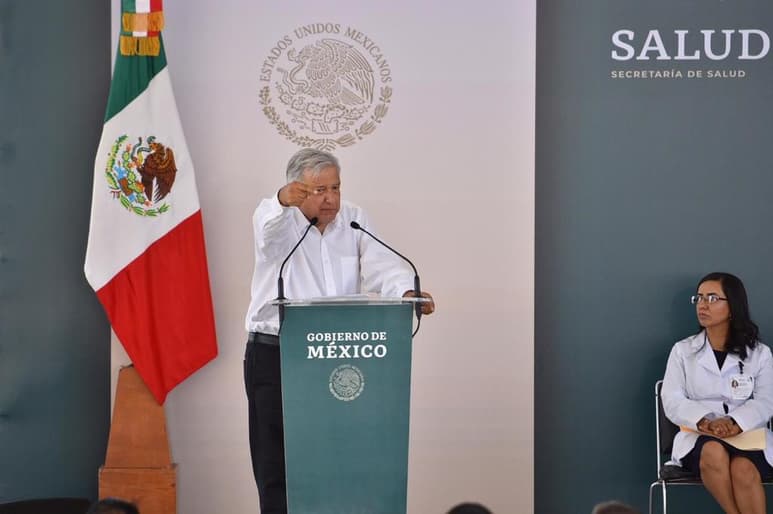 Se encuentra en Matamoros, Coahuila, donde recorrió las instalaciones de un hospital del Instituto Mexicano del Seguro Social. (ERNESTO RAMÍREZ)