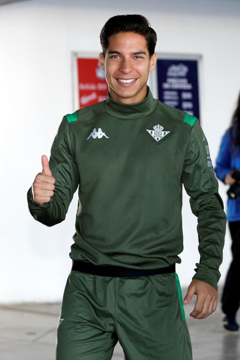 El juvenil mexicano ha visto poca actividad con el Betis. (ARCHIVO)