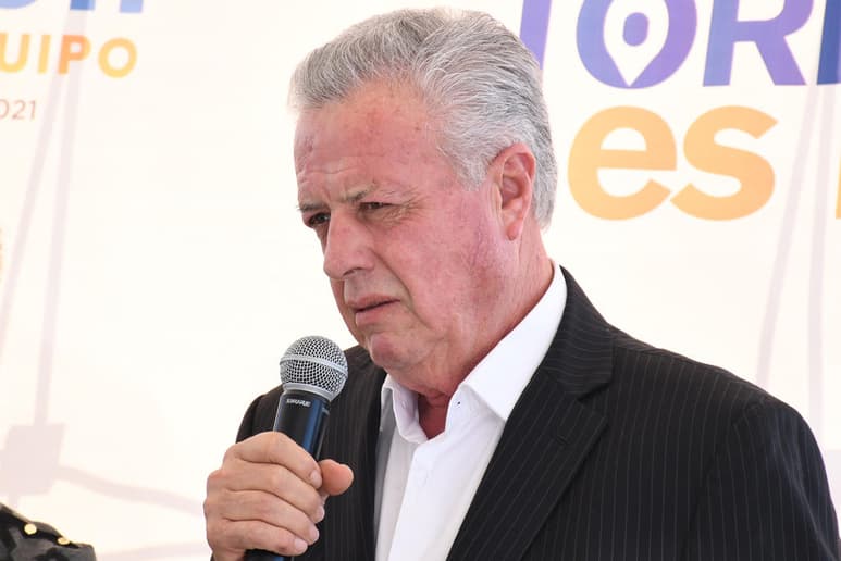 Zermeño señaló que, aunque podría ser anfitrión de dicha junta entre alcaldes, respetará las voluntades y compromisos de Homero Martínez de Lerdo y Marina Vitela de Gómez Palacio. (FERNANDO COMPEÁN)