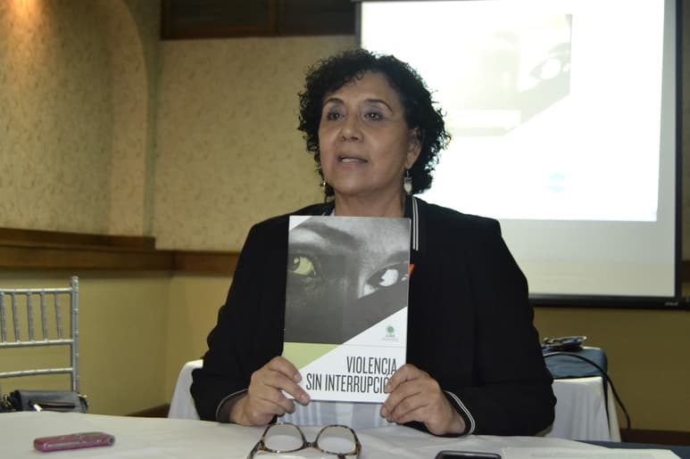 Durango está incumpliendo con la Norma 046 y la Ley General de Víctimas y el Código Penal, considera Julieta Hernández.