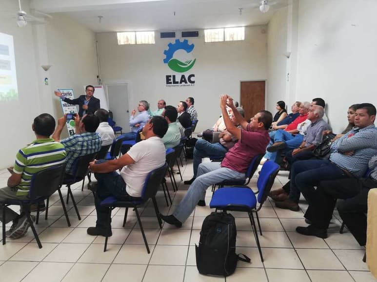 Sigue sin convencer proyecto de Metrobús a concesionarios de La Laguna de Durango. (EL SIGLO DE TORREÓN/EDITH GONZÁLEZ)