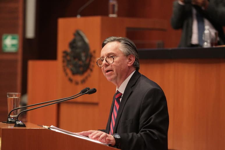 Este jueves el ministro Eduardo Medina Mora se convirtió en el primer integrante del Pleno de la Suprema Corte de Justicia de la Nación (SCJN) en renunciar al cargo desde la disolución del pleno del Máximo Tribunal en diciembre de 1994. (ARCHIVO)