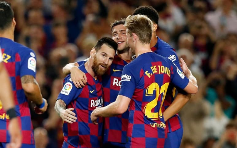 El astro argentino Lionel Messi marcó su primer gol en la actual temporada de la liga española. (ESPECIAL)