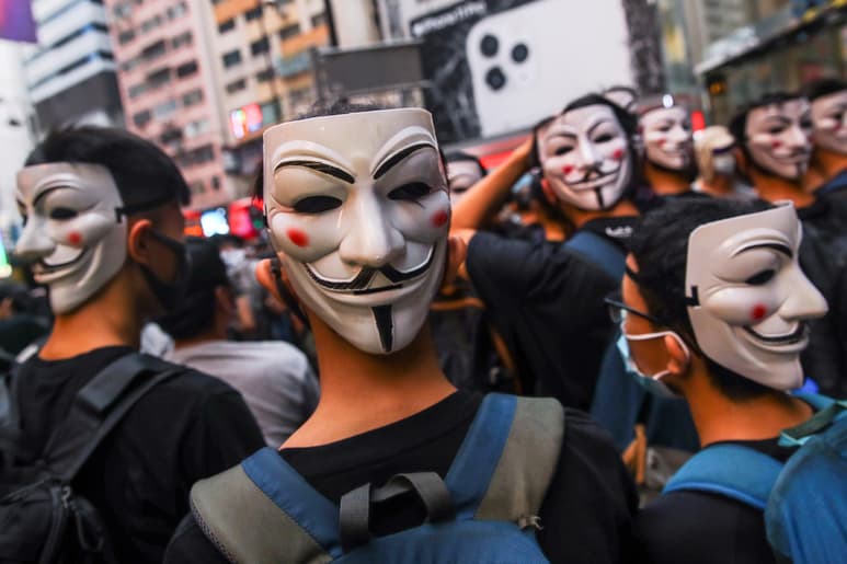 En Hong Kong, miles protestaron contra decisión del Ejecutivo. (EFE)