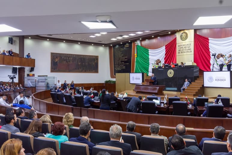 Corresponde decidir al gobernador de Durango, José Rosas Aispuro Torres, quién continúa y quién se va. (EL SIGLO DE TORREÓN)