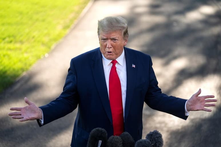 Los tribunales de Estados Unidos, con repetidas 'decisiones chocantes', impiden la aplicación de las leyes de inmigración promovidas por el presidente Donald Trump. (ARCHIVO)
