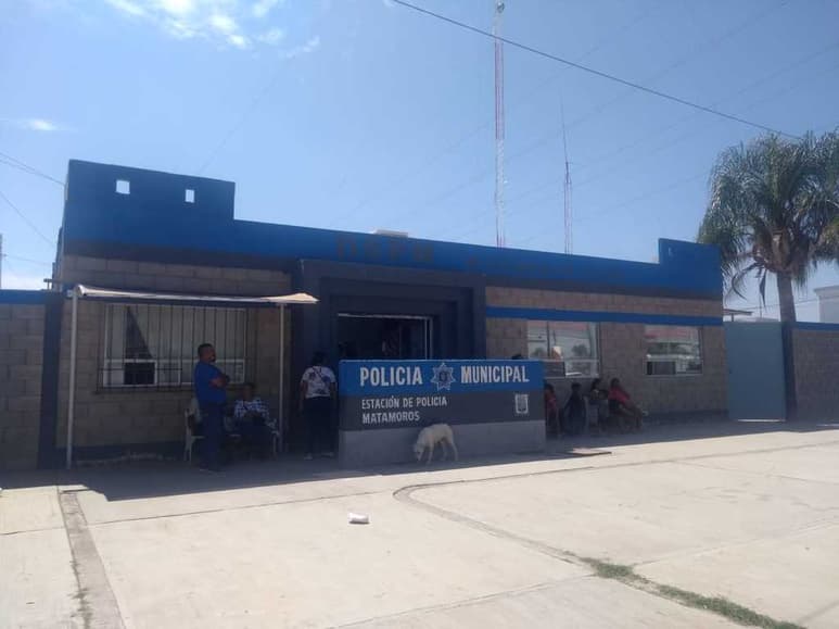 El padre del detenido dijo que en varias ocasiones ha acudido a denunciar el robo a su hijo y lo han traído a vuelta y vuelta. (EL SIGLO DE TORREÓN)