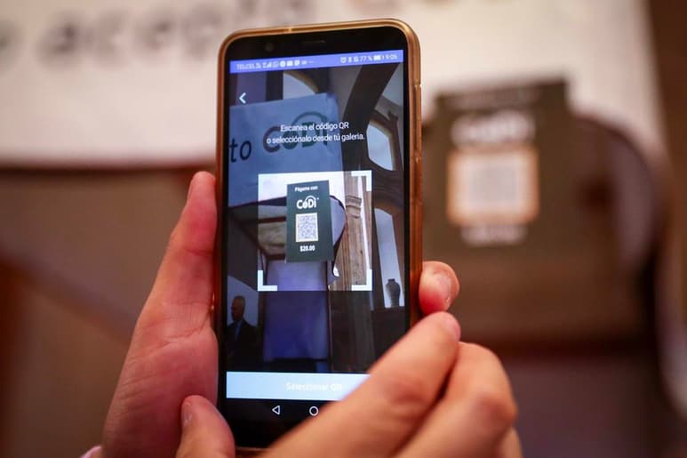 La iniciativa de Cobro Digital (CoDi), lanzada por el Banco de México, servirá para facilitar las transacciones de pago y cobro a través de transferencias electrónicas. (ARCHIVO)