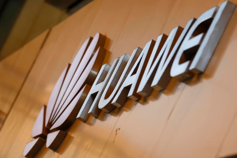 La empresa china de telecomunicaciones Huawei anunció hoy un aumento interanual de 24.4 por ciento en sus ingresos en los primeros nueves meses del año. (ARCHIVO)