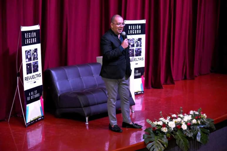 Cultura. El Teatro Centauro fue el anfitrión de una mañana llena de puntos de vista sobre el oficio lector. (CORTESÍA / Festival Revueltas)