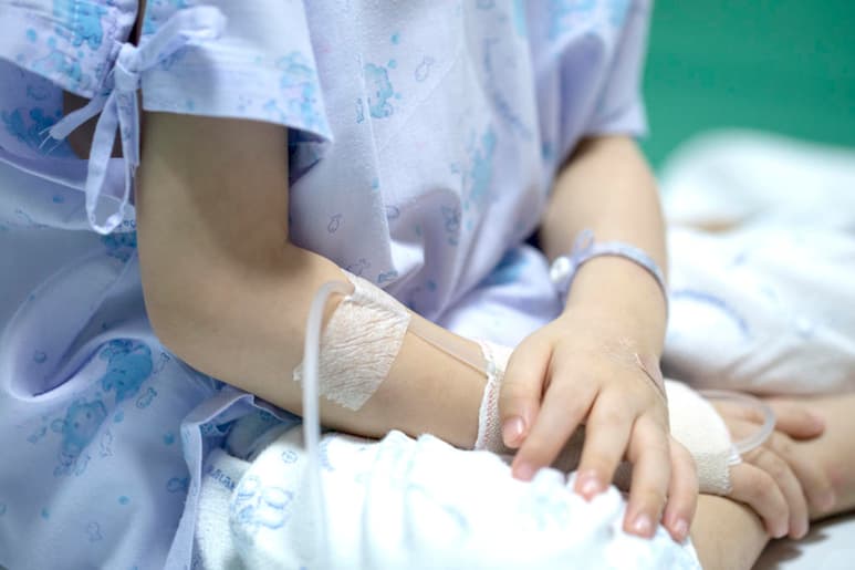 En México se tiene una incidencia estimada por las autoridades del sector Salud, de entre cinco y seis mil niños nuevos que contraen cáncer cada año. (ARCHIVO)