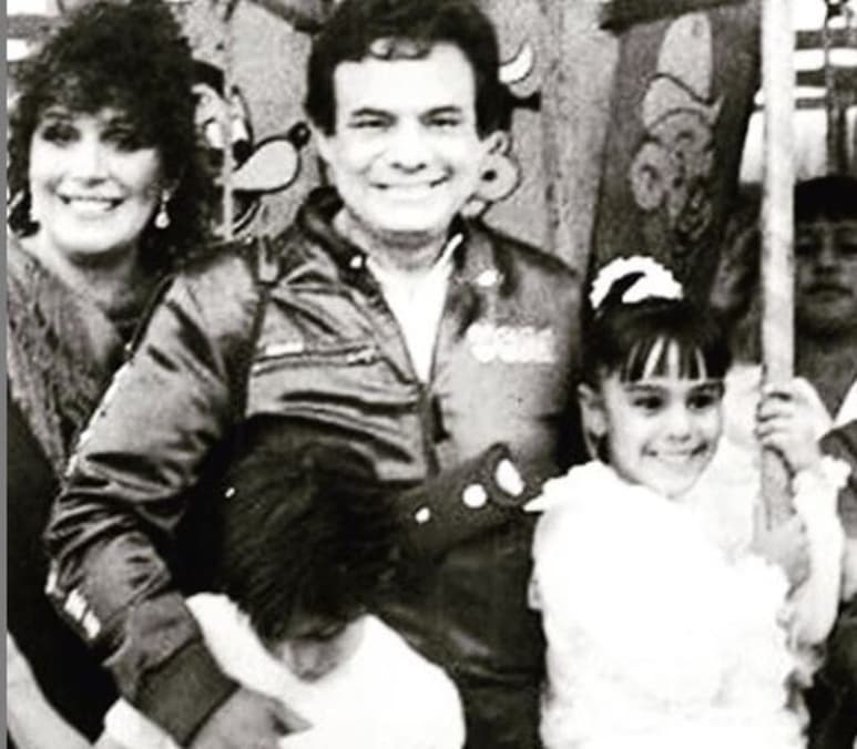Emotiva imagen. Anel aparece con José José y Marysol; la imagen ha generado bastantes likes. (ESPECIAL)