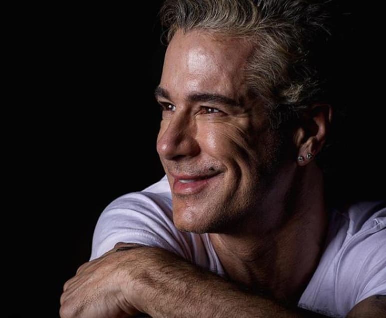 Fernando Carrillo, a la conquista de la música