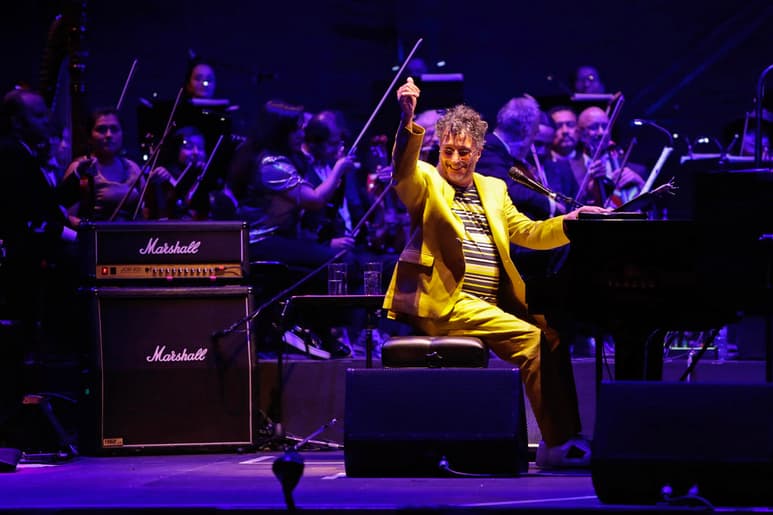 Espectáculo. Fito Páez ofreció un show de 2 horas en la Alhóndiga de Granaditas. (AGENCIAS)