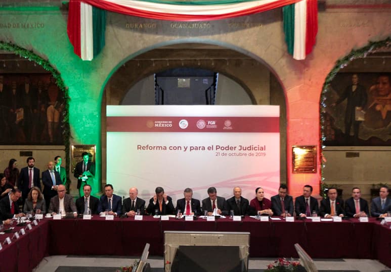 El Senado de la República arrancó los trabajos para la construcción de la reforma al Poder del Judicial, la cual se prevé que para enero próximo se pueda concretar una iniciativa en la materia. (NOTIMEX)