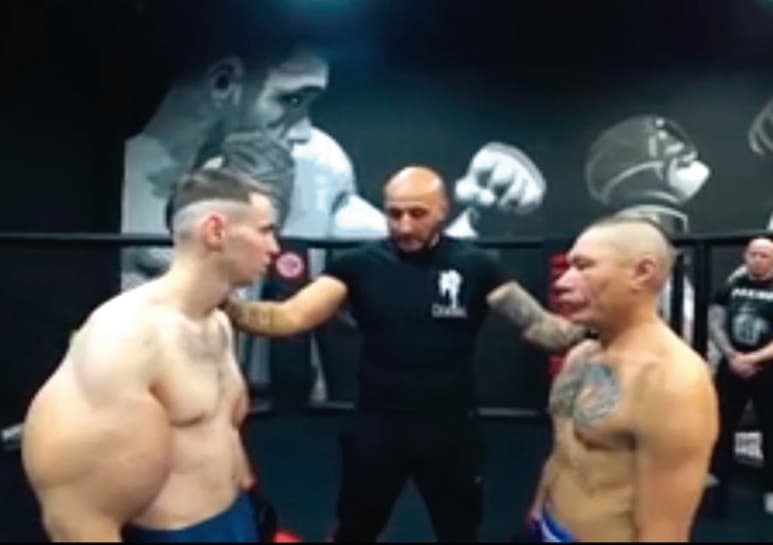 Se rindió tras un minuto de pelea. (CAPTURA)