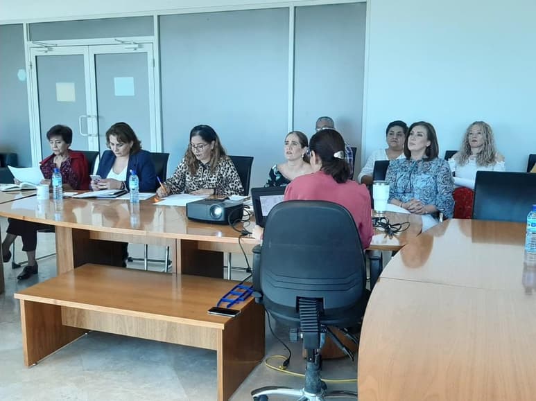 Su inconformidad se dio dentro del informe del tercer trimestre de su área a la comisión supervisora por parte del Cabildo, en la décimo segunda reunión presidida por la regidora Leonor Jacob Rodríguez. (DIANA GONZÁLEZ)