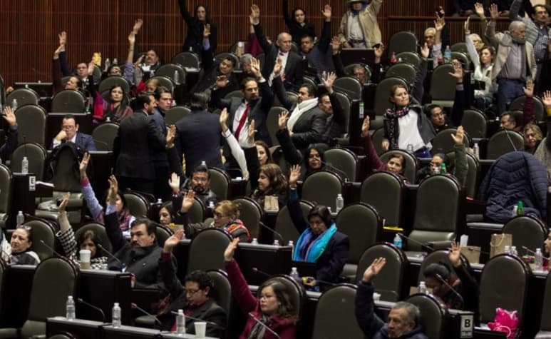 El dictamen obtuvo 290 votos a favor, 65 votos en contra y 42 abstenciones. (ARCHIVO)