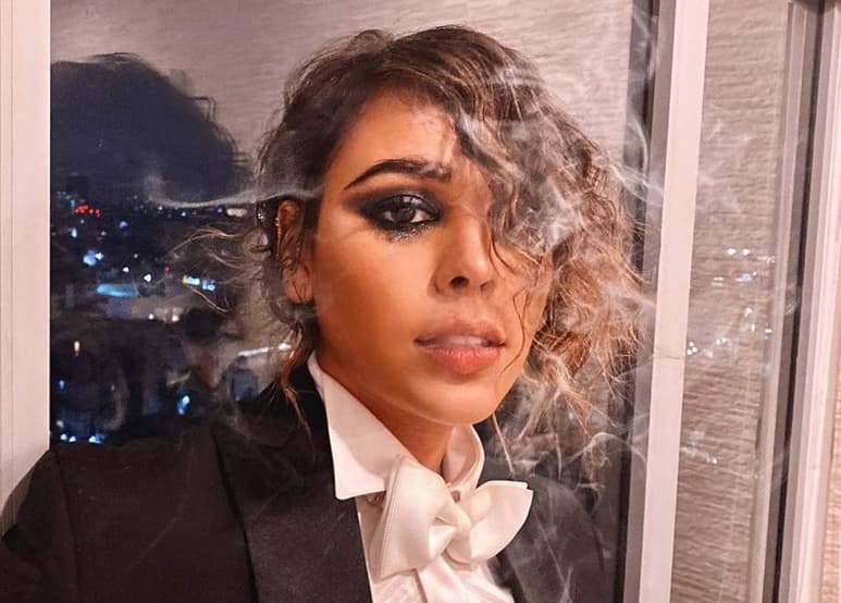 Aunque todavía faltan algunos días para Halloween, son muchas las celebridades que ya están celebrándolo con divertidos outfits, una de ellas, es la estrella de Élite, Danna Paola, quien optó por un disfraz más andrógino. (INSTAGRAM)
