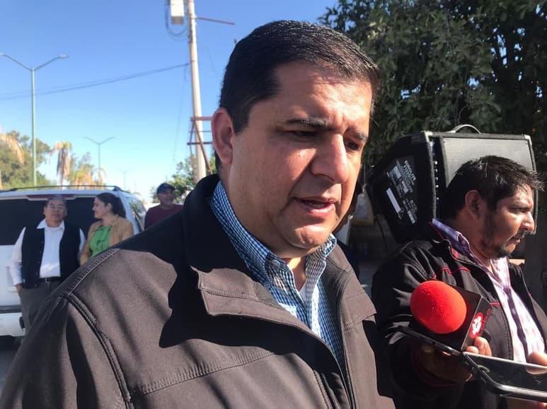 El alcalde Homero Martínez Cabrera dijo que el día de ayer, el secretario técnico del Ayuntamiento, Gerardo Lara Pérez se reunió con los titulares de las áreas involucradas a fin de preservar el orden durante dichas actividades y festejos.
(EL SIGLO DE TORREÓN)