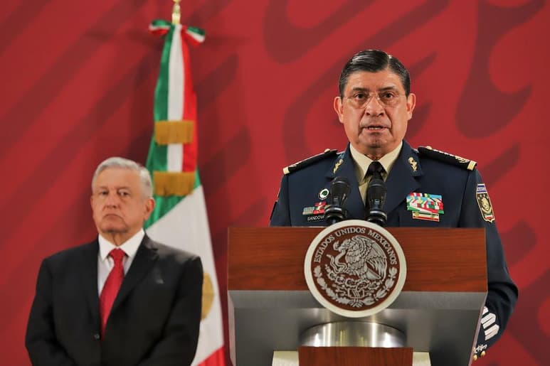 Sandoval indicó que hubo también intentos de sobornos a las autoridades militares y éstas, al no aceptar, fueron amenazados de muerte. (NOTIMEX)