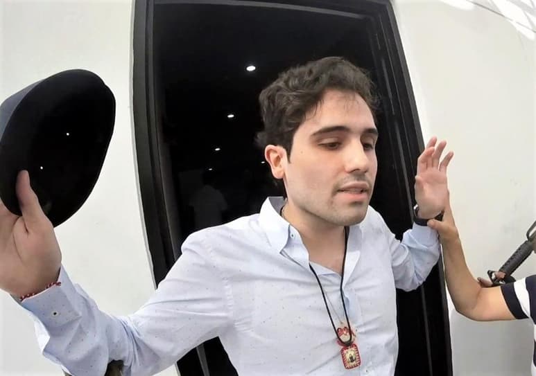 Durante la comparecencia ante diputados, el funcionario afirmó que sólo tiene una orden de detención con fines de extradición girada por autoridades judiciales de Estados Unidos. (ARCHIVO)